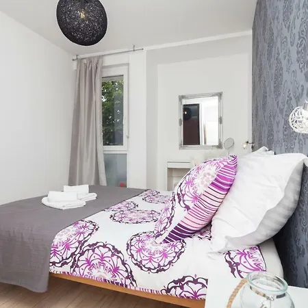 Ester Apartment