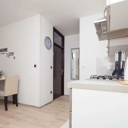 Apartman Ester Póla