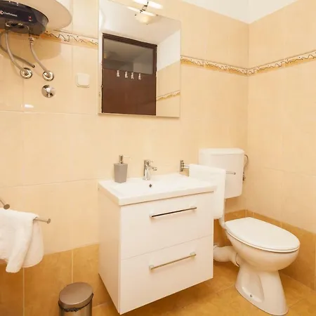 Ester Appartement Pula